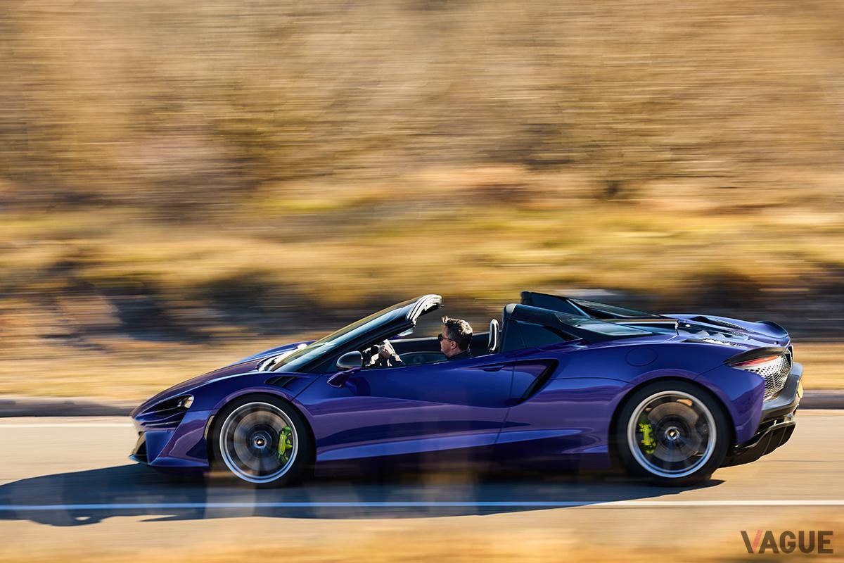 マクラーレン新型「アルトゥーラ スパイダー」