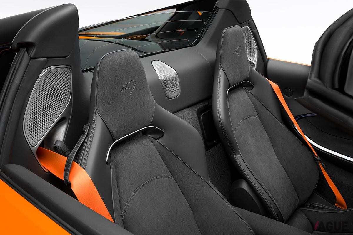 マクラーレン新型「アルトゥーラ スパイダー」のインテリア
