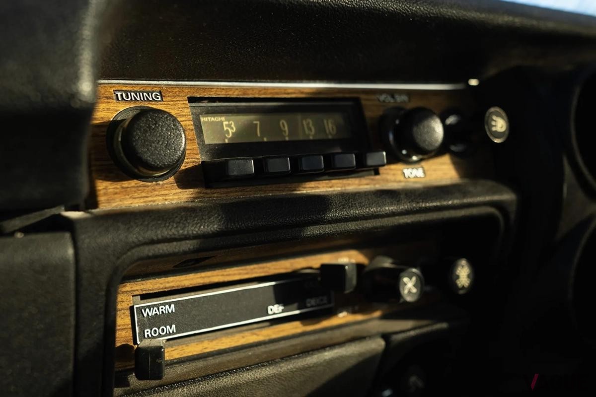 米国オークションに登場した1972年製日産「スカイライン（KGC10型）」のインテリア