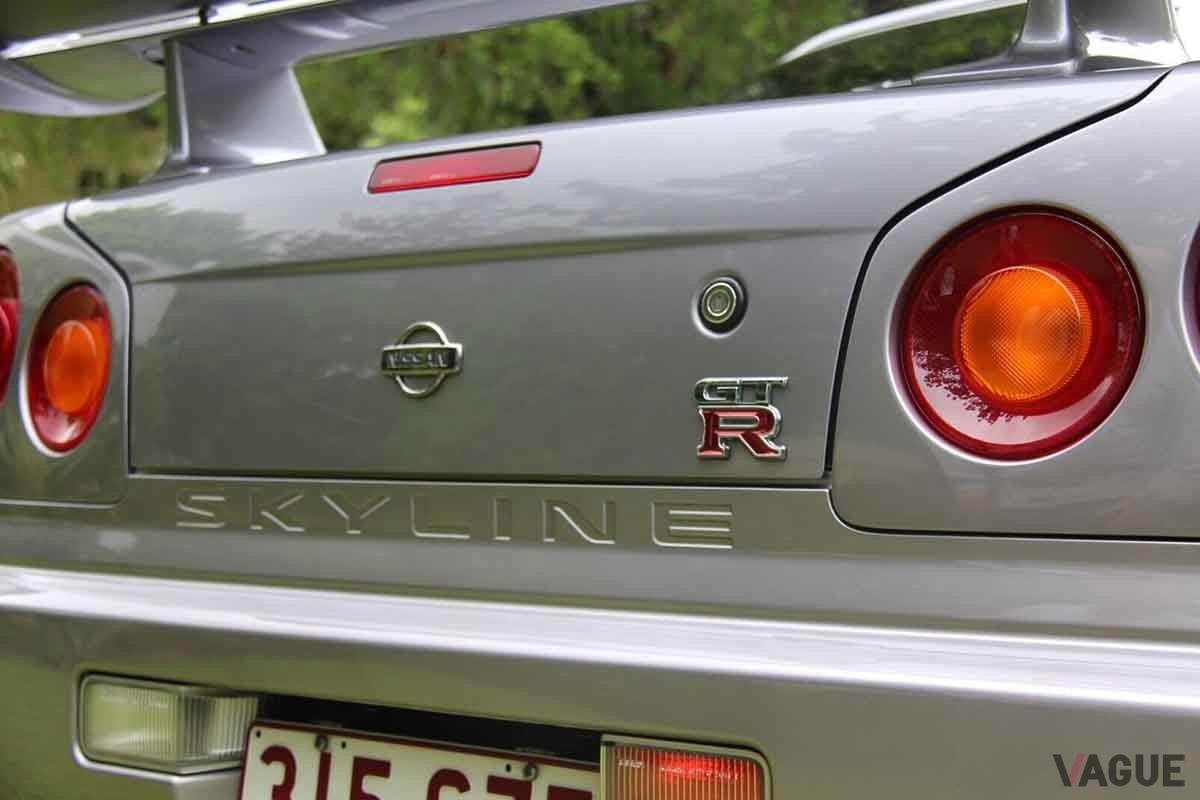 海外オークションに登場した2000年式日産「R34スカイラインGT-R」