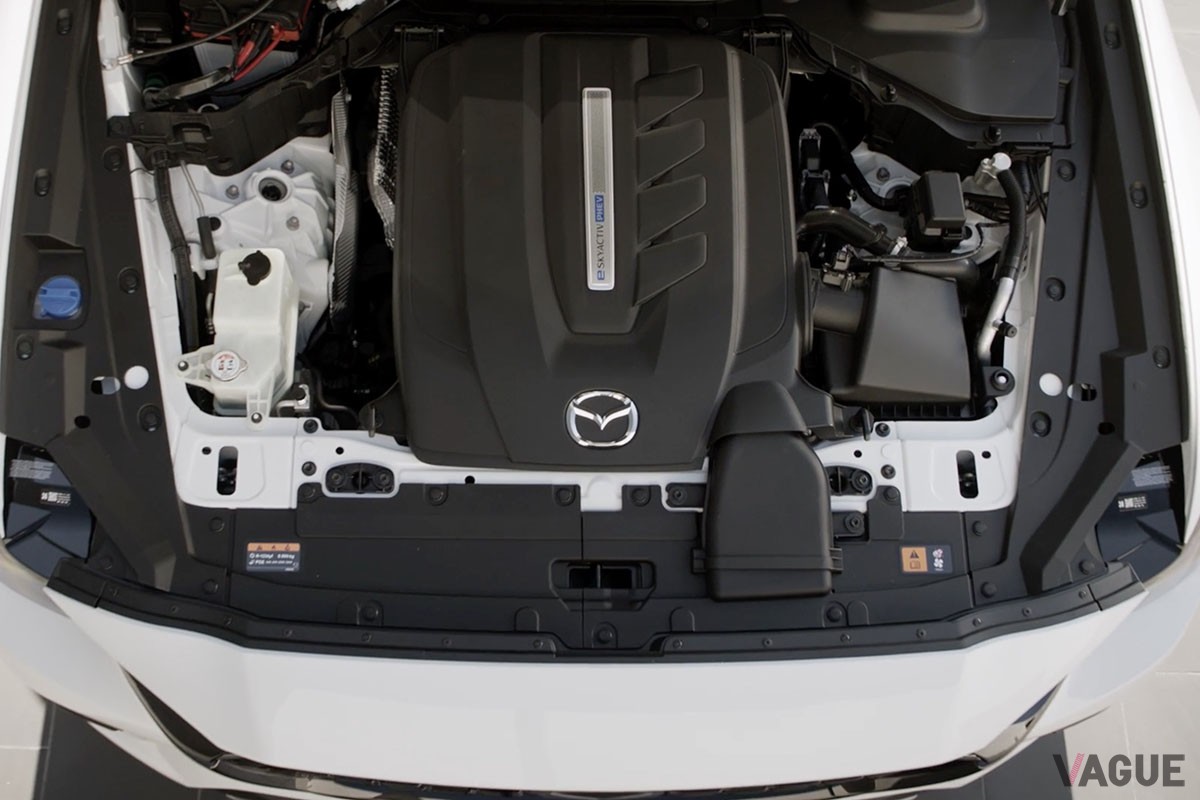 SNS上ですでに賛否の声が見受けられる新型「CX-70」は、マツダで最大の北米市場向け2列シートSUV