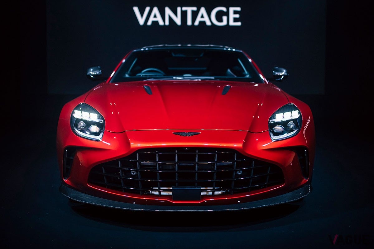最高出力665馬力、最高速度325km/hを誇るアストンマーティンの高性能スポーツカー、新型「ヴァンテージ」が日本に上陸