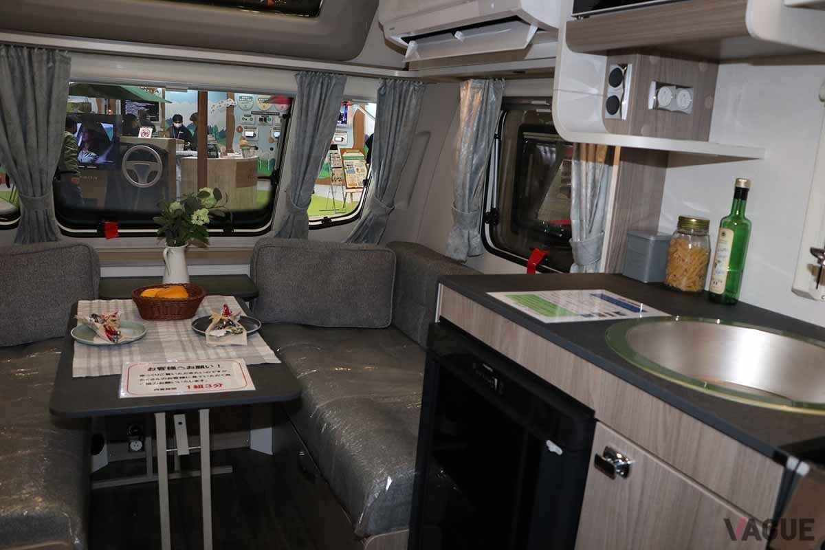イギリス最大手のキャンピングカーメーカー　Swift社のSpriteシリーズのインテリア