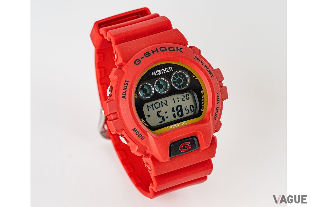 G-SHOCKの代表的なモデルである「GW-6900」をベースにし、鮮やかなMOTHERレッドで仕上げらた別注アイテム