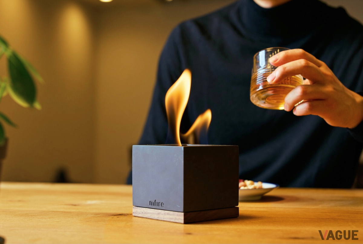 本物の炎なのに、ニオイも煙も出ない