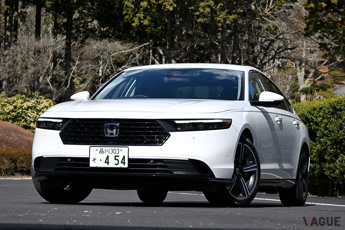 ハイブリッドのラージセダンらしい快適な高速性能と、スポーツカー顔負けの軽快なフットワークを兼備したホンダ新型「アコード」