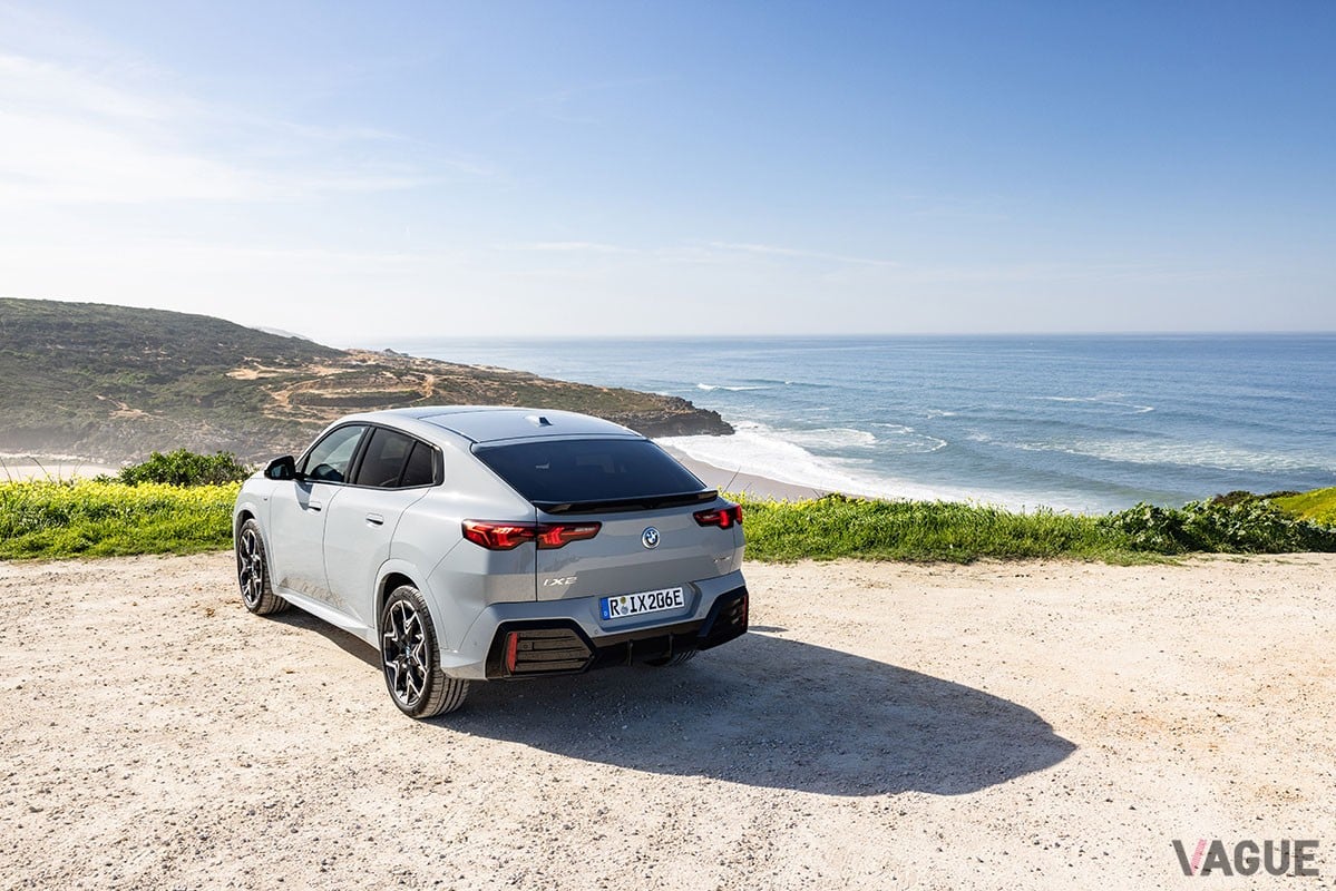 BMW新型「iX2 xDrive30」