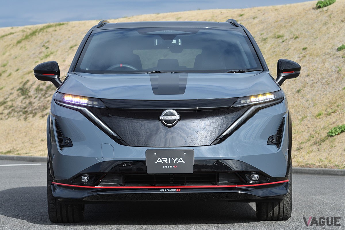 ルックスだけじゃない実際に“効く”エアロパーツや専用開発のタイヤなどのパーツ選びはもちろん、走り味からも開発陣の本気が伝わってくる日産「アリアNISMO」