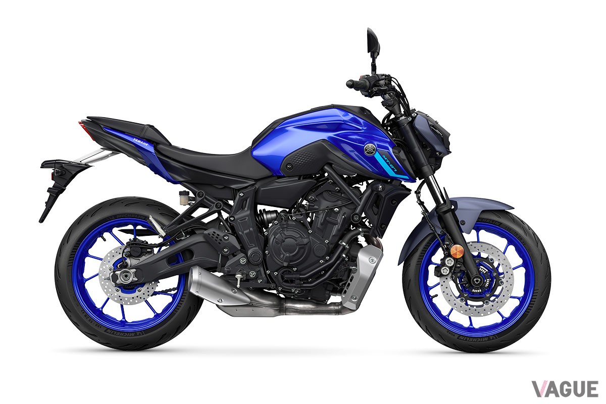 ヤマハのロードスポーツバイク「MT-07 ABS」の2024年モデルは、刷新されたカラーラインナップと利便性の高い新装備が魅力的