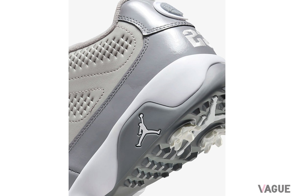 幅広いコーデにマッチする新色が登場した「エア ジョーダン 9 G」は、取り外し可能なスパイクによりコースに応じてトラクションを調整可能