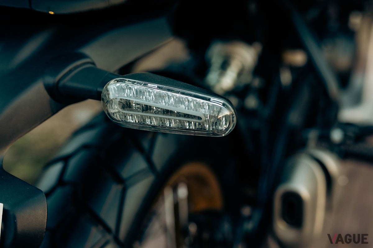 ロイヤルエンフィールド新型「ヒマラヤ450」は、同ブランド初の水冷エンジン搭載など、全方位的に進化を遂げたアドベンチャーツアラー