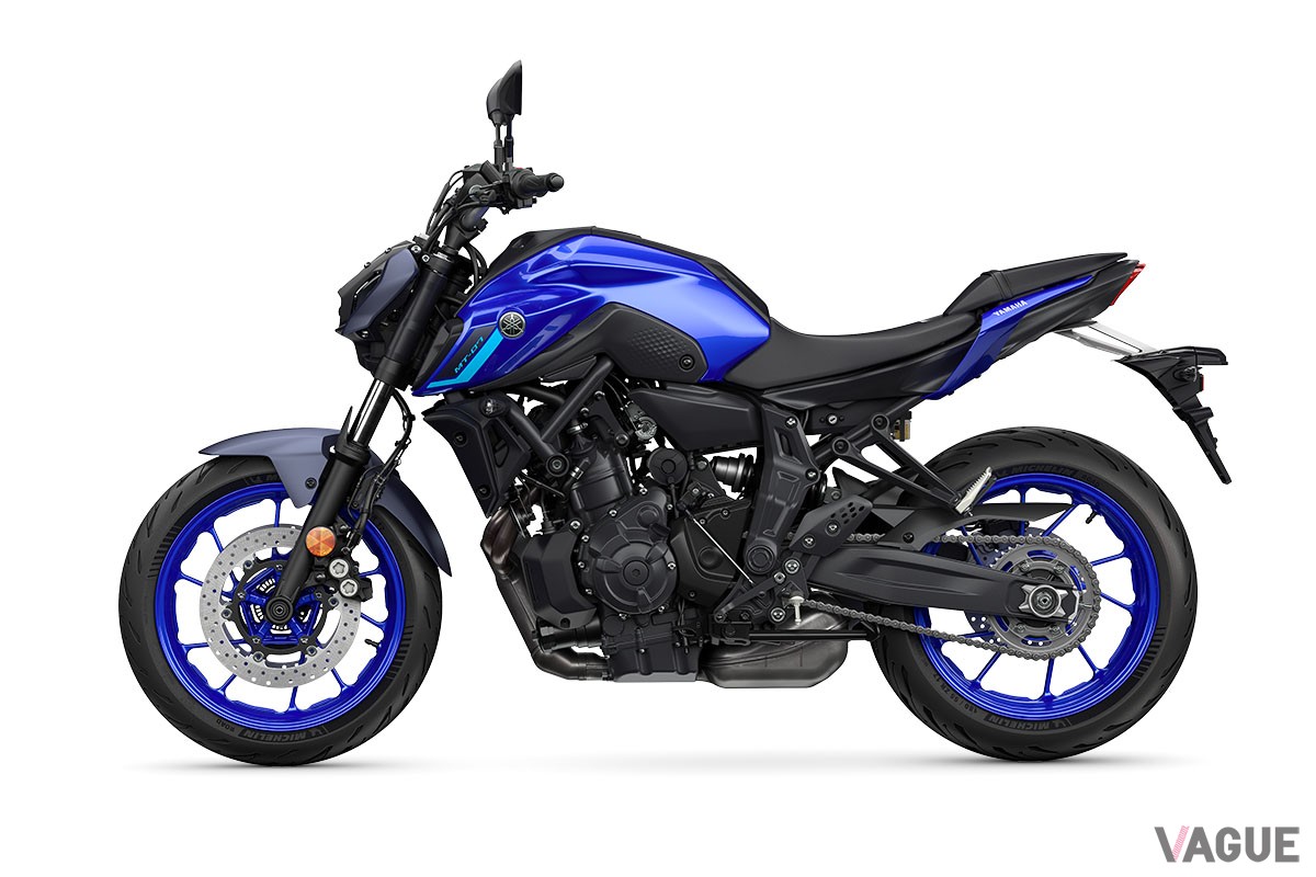 ヤマハのロードスポーツバイク「MT-07 ABS」の2024年モデルは、刷新されたカラーラインナップと利便性の高い新装備が魅力的