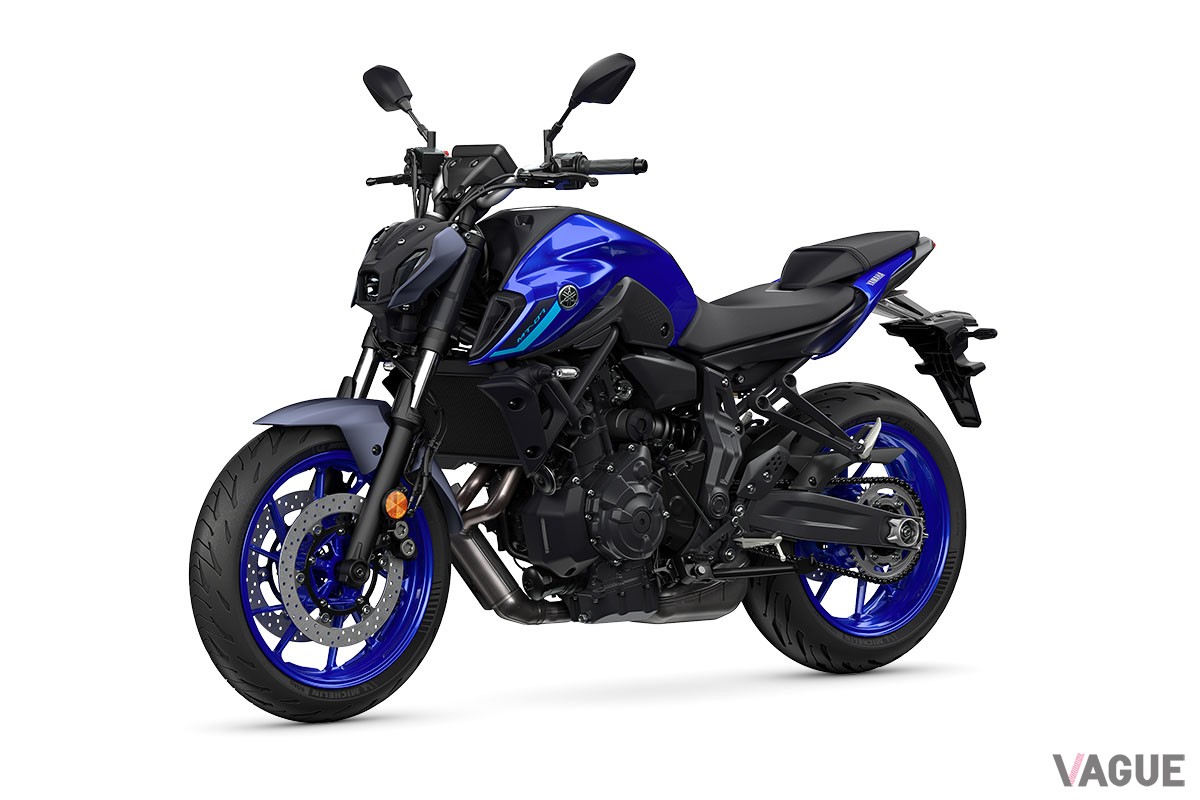 ヤマハのロードスポーツバイク「MT-07 ABS」の2024年モデルは、刷新されたカラーラインナップと利便性の高い新装備が魅力的