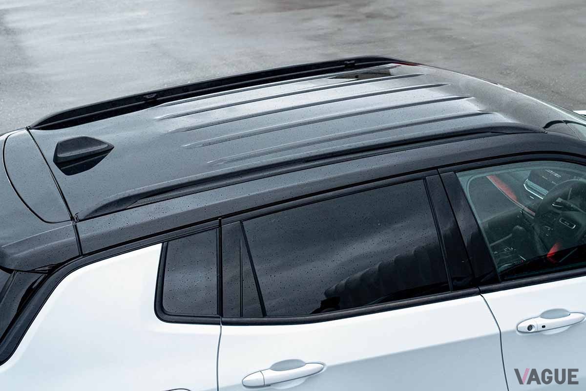 ジープ・コンパスに設定された限定車「コンパス・ブラックシャーク」