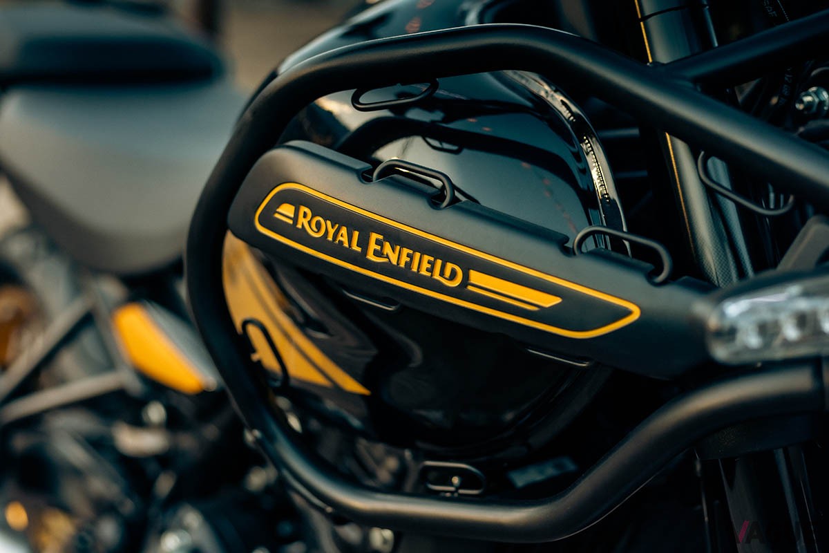 ロイヤルエンフィールド新型「ヒマラヤ450」は、同ブランド初の水冷エンジン搭載など、全方位的に進化を遂げたアドベンチャーツアラー