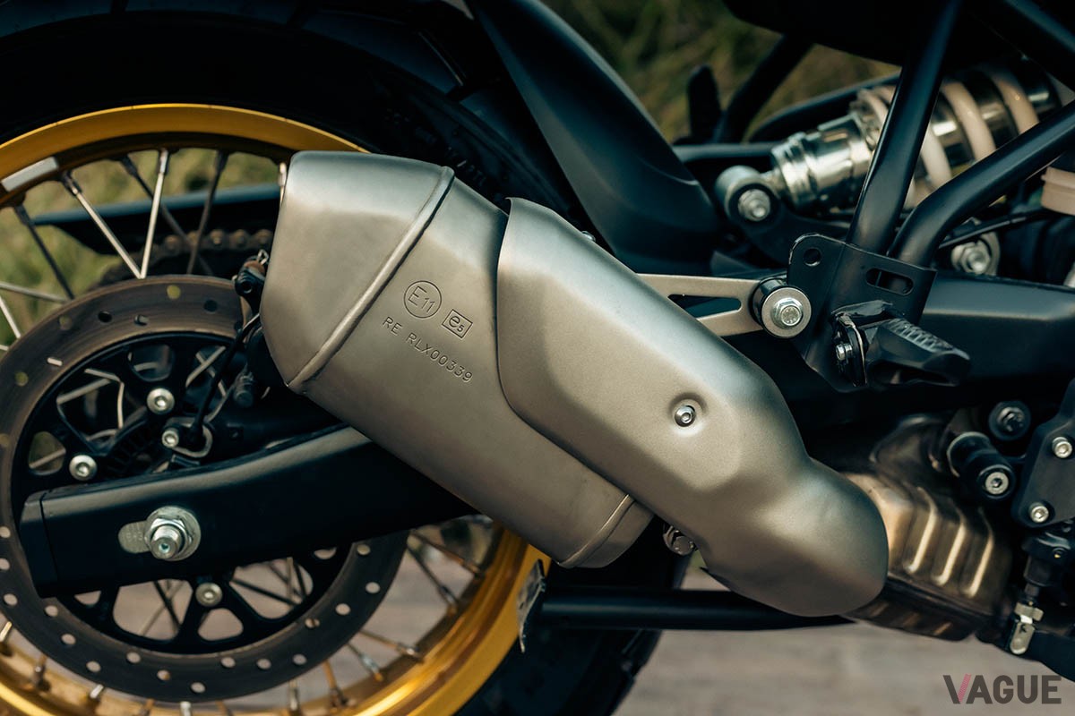 ロイヤルエンフィールド新型「ヒマラヤ450」は、同ブランド初の水冷エンジン搭載など、全方位的に進化を遂げたアドベンチャーツアラー