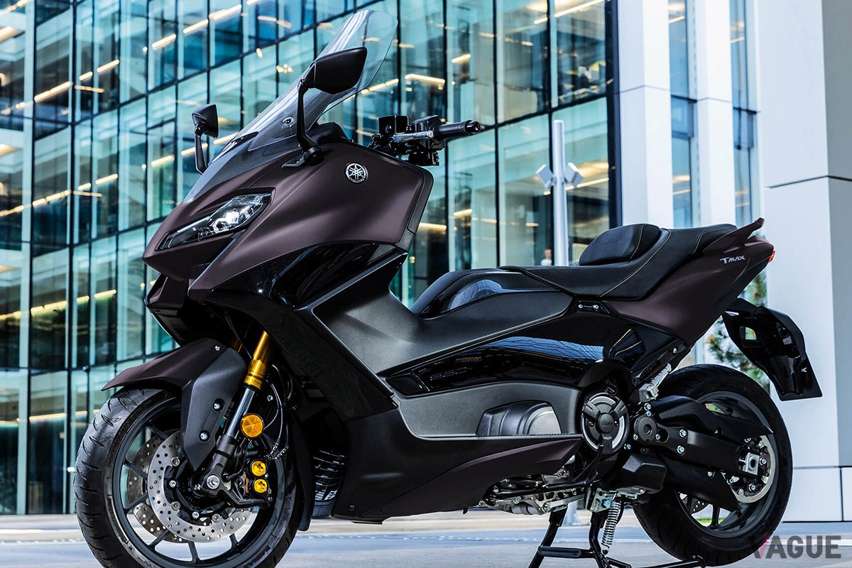 シックな新色がラインナップに加わったヤマハ「TMAX560」シリーズの2024年モデル