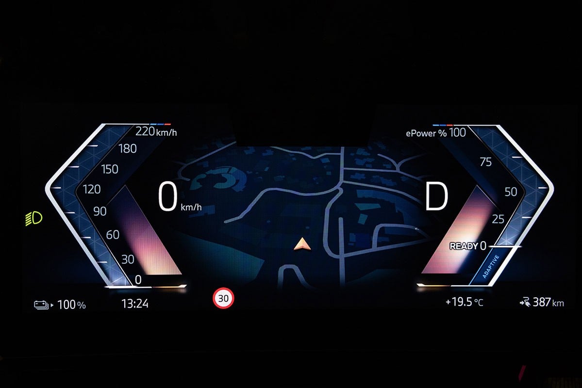 BMW新型「iX2 xDrive30」