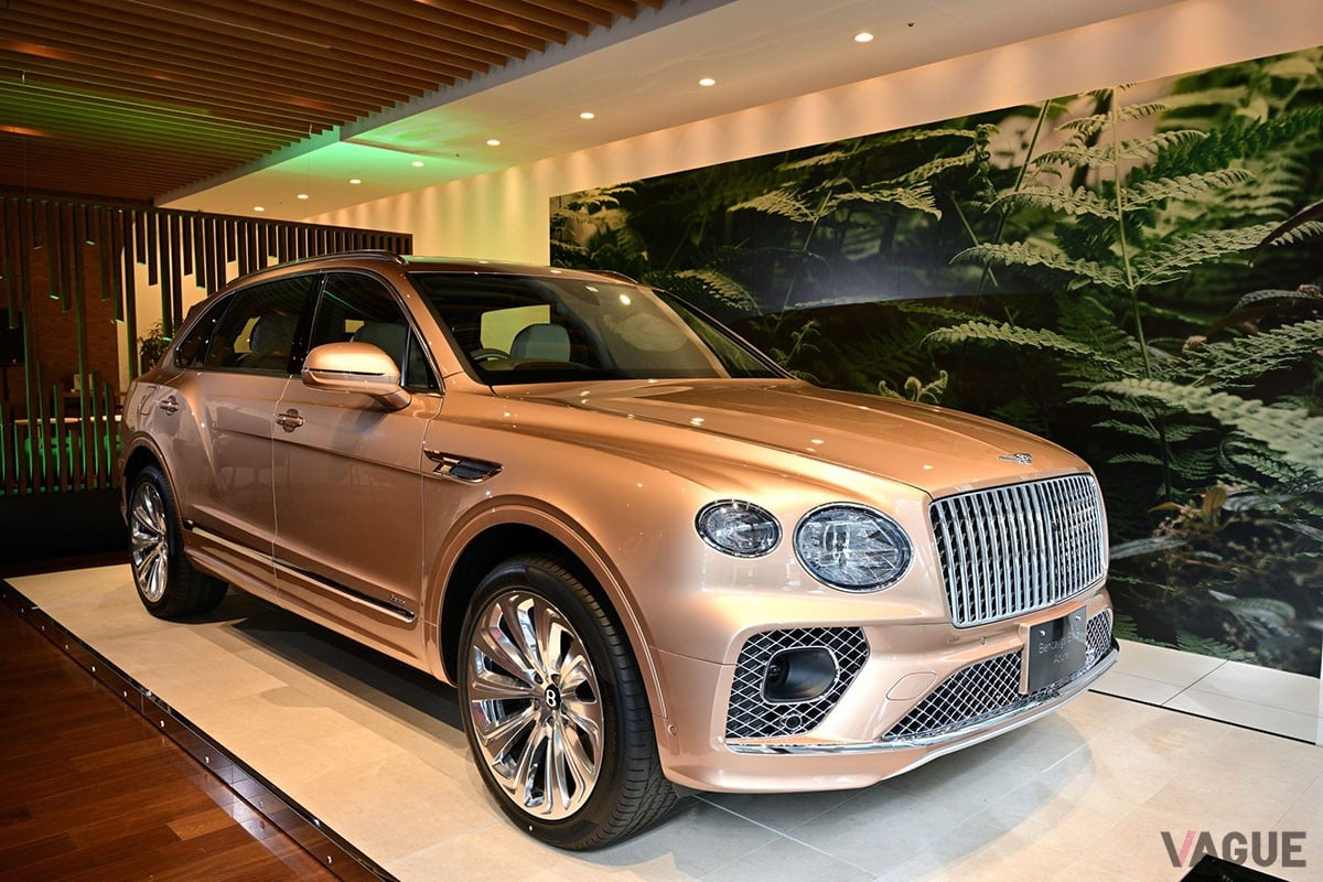 ベントレー新型「ベンテイガEWB」