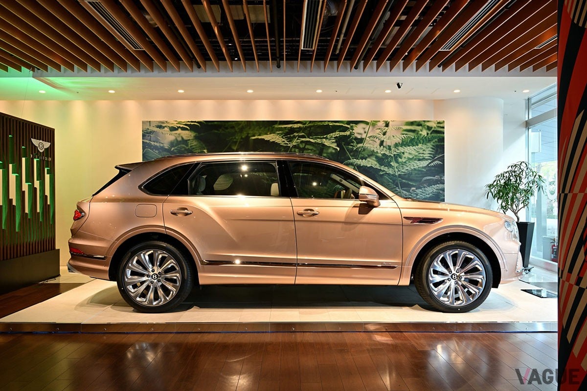 ベントレー新型「ベンテイガEWB」