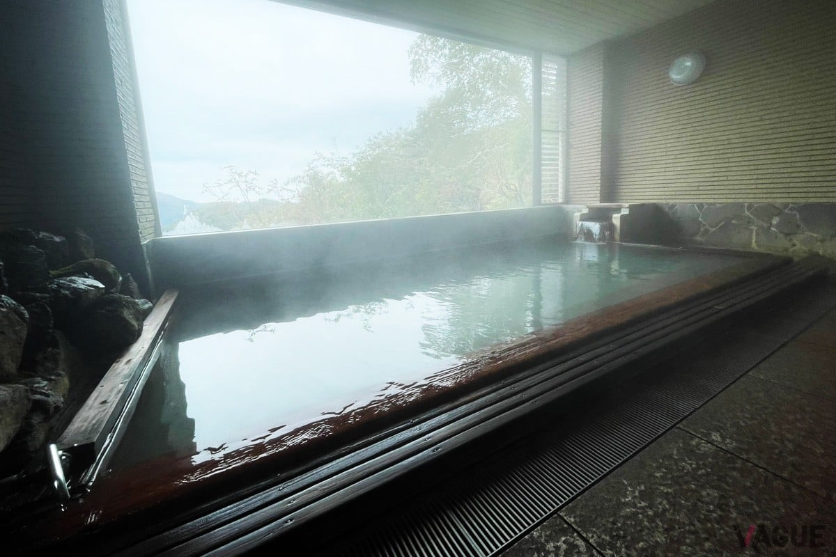 「総湯」の全景