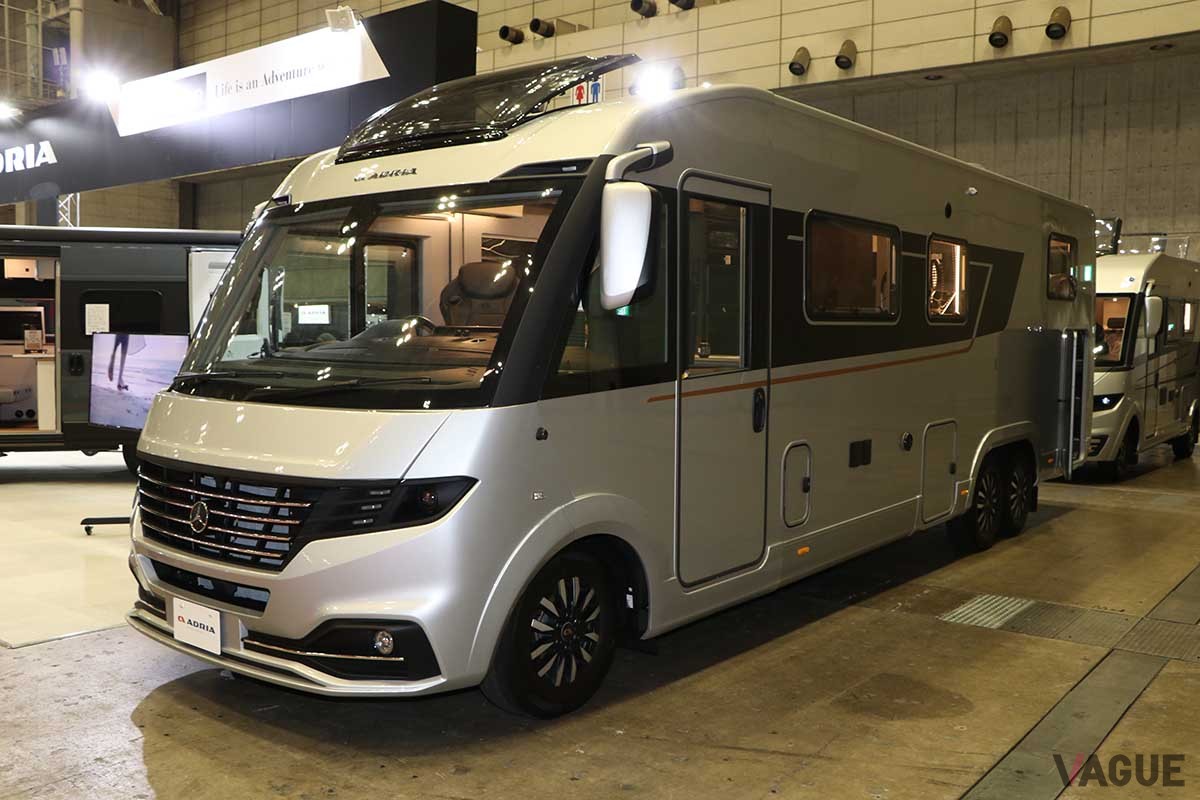 アドリア「スーパーソニック890LL」