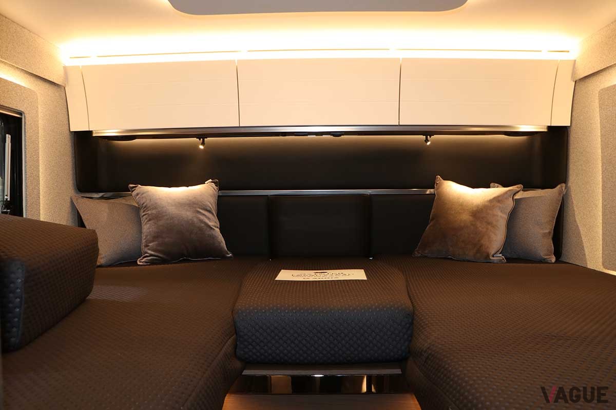 アドリア「スーパーソニック890LL」のインテリア