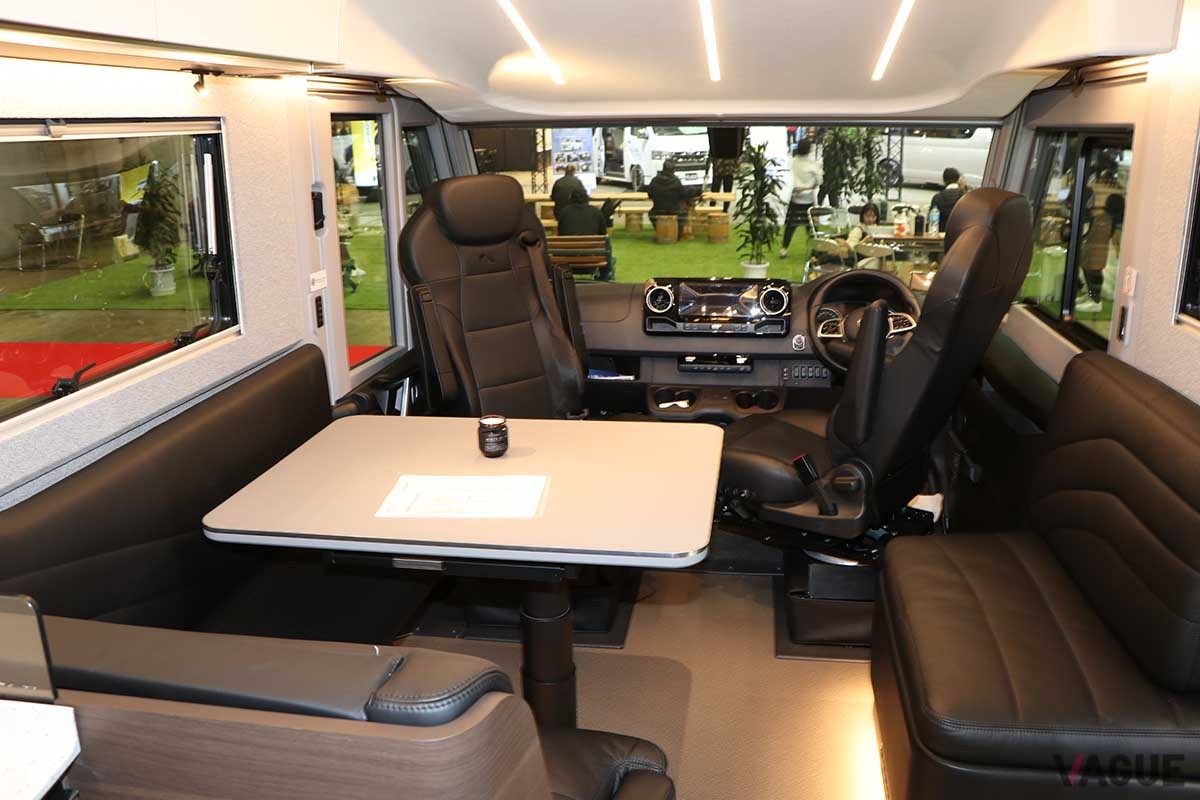 アドリアモービル「アドリア スーパーソニック890LL」のインテリア