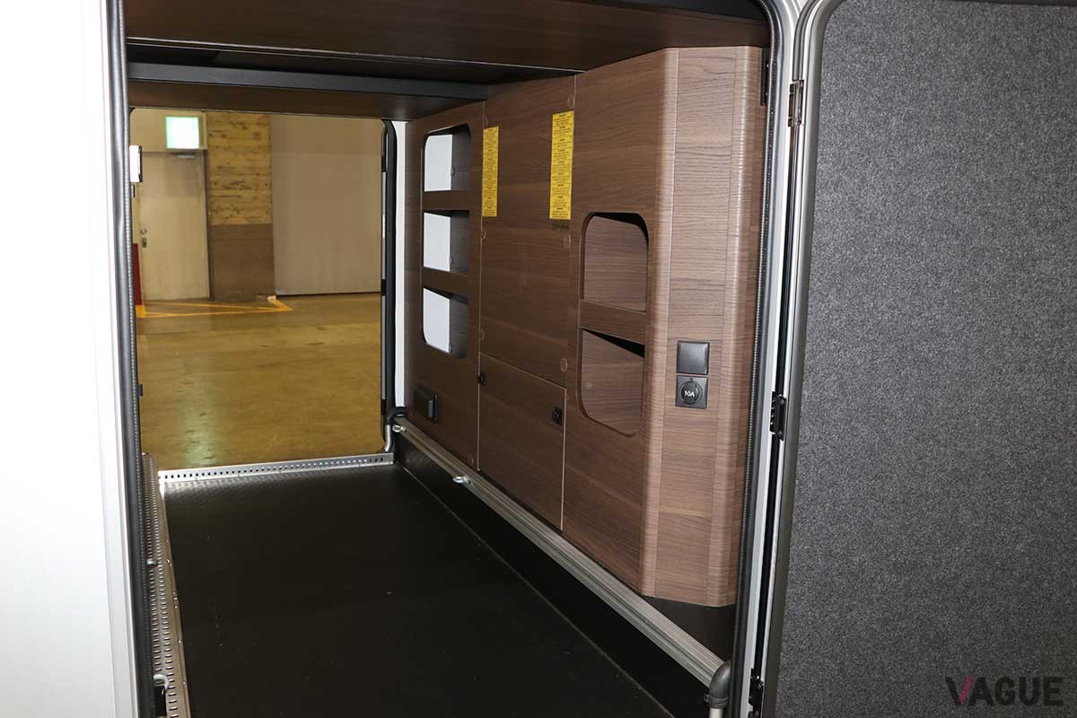 アドリア「スーパーソニック890LL」のインテリア