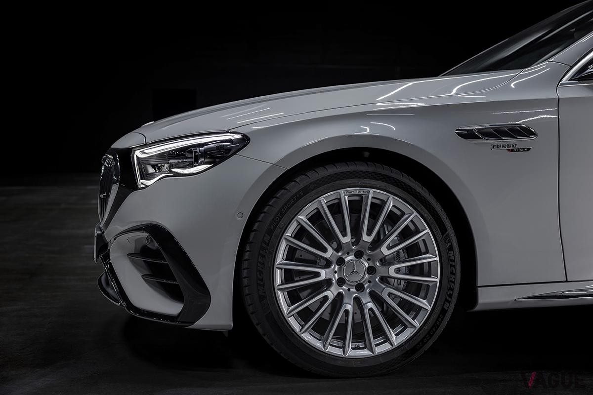 発売された新型メルセデスAMG「E53ハイブリッド4MATIC＋」ステーションワゴン