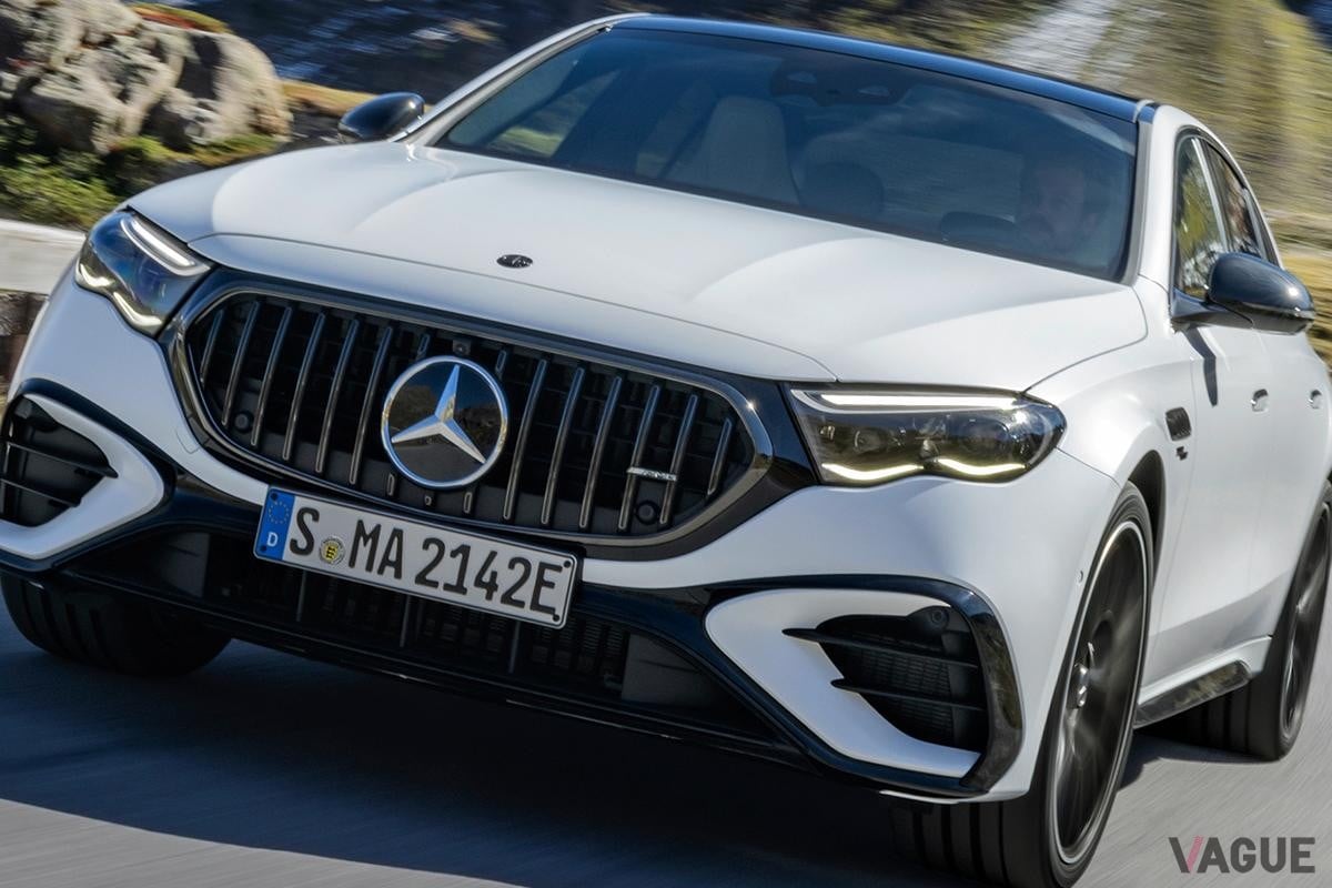 欧州で発表された新型メルセデスAMG「E53ハイブリッド4MATIC＋」セダン
