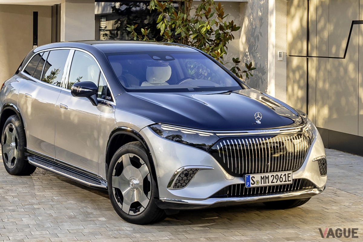 欧州市場で発売された新型メルセデス・マイバッハ「EQS680 SUV」