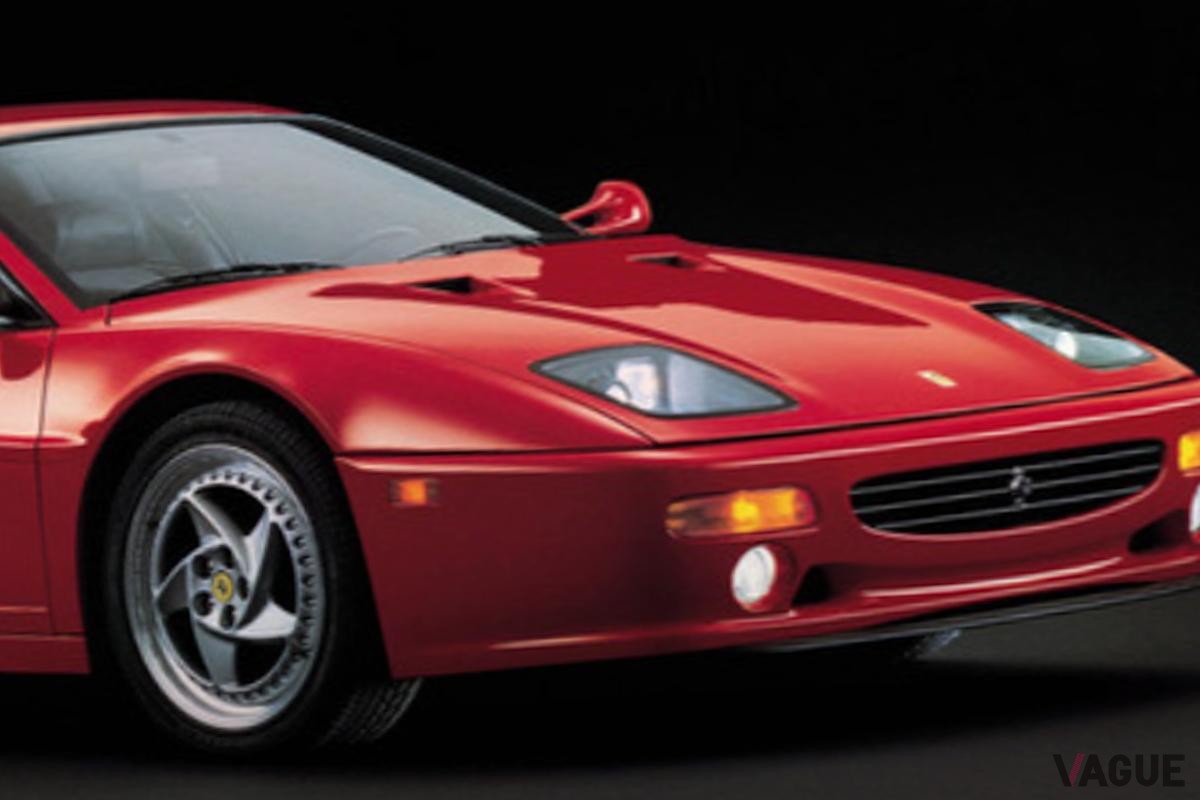 V12気筒エンジンをリアミッドに搭載したスーパーカー、フェラーリ「F512M」。世界で501台が販売されたという