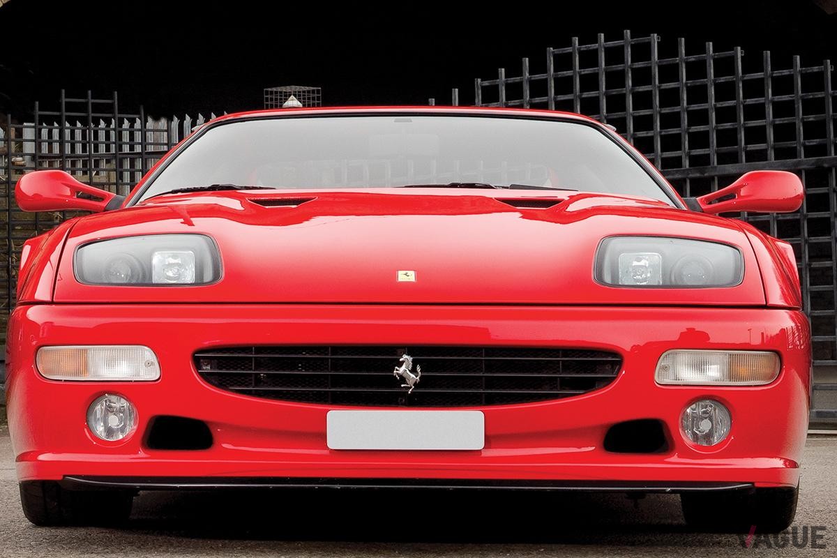 V12気筒エンジンをリアミッドに搭載したスーパーカー、フェラーリ「F512M」。世界で501台が販売されたという