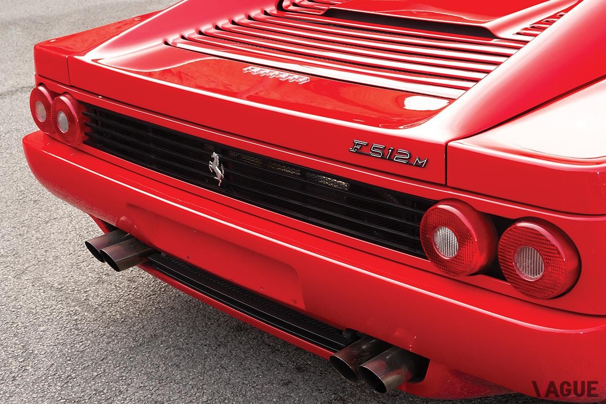 V12気筒エンジンをリアミッドに搭載したスーパーカー、フェラーリ「F512M」。世界で501台が販売されたという