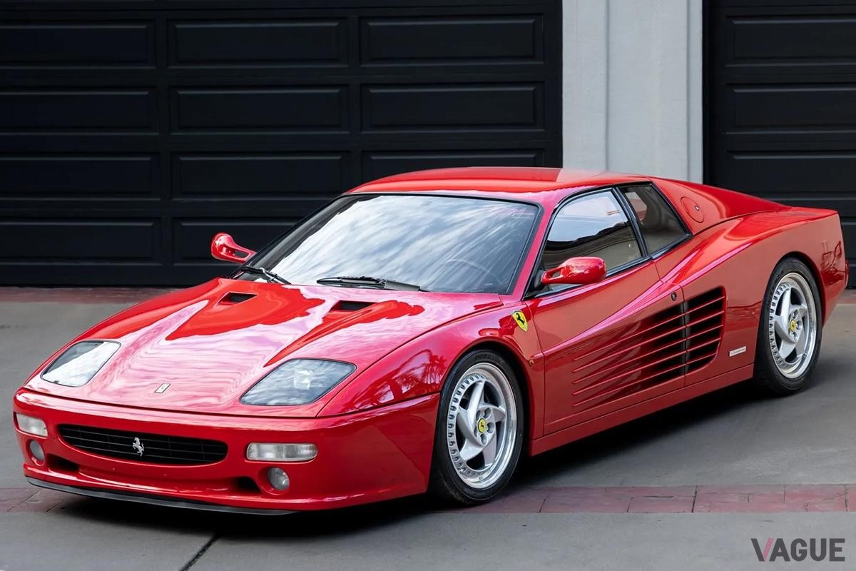 米国オークションに登場した1995年式フェラーリ「F512M」。左ハンドルだが希少な日本仕様モデルだ