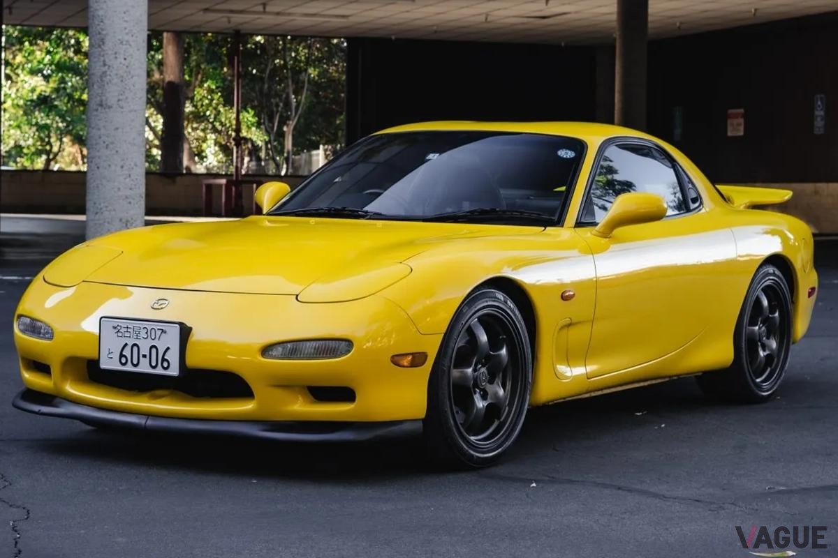 米国オークションに登場した1997年式マツダ「RX-7 タイプRS-R」