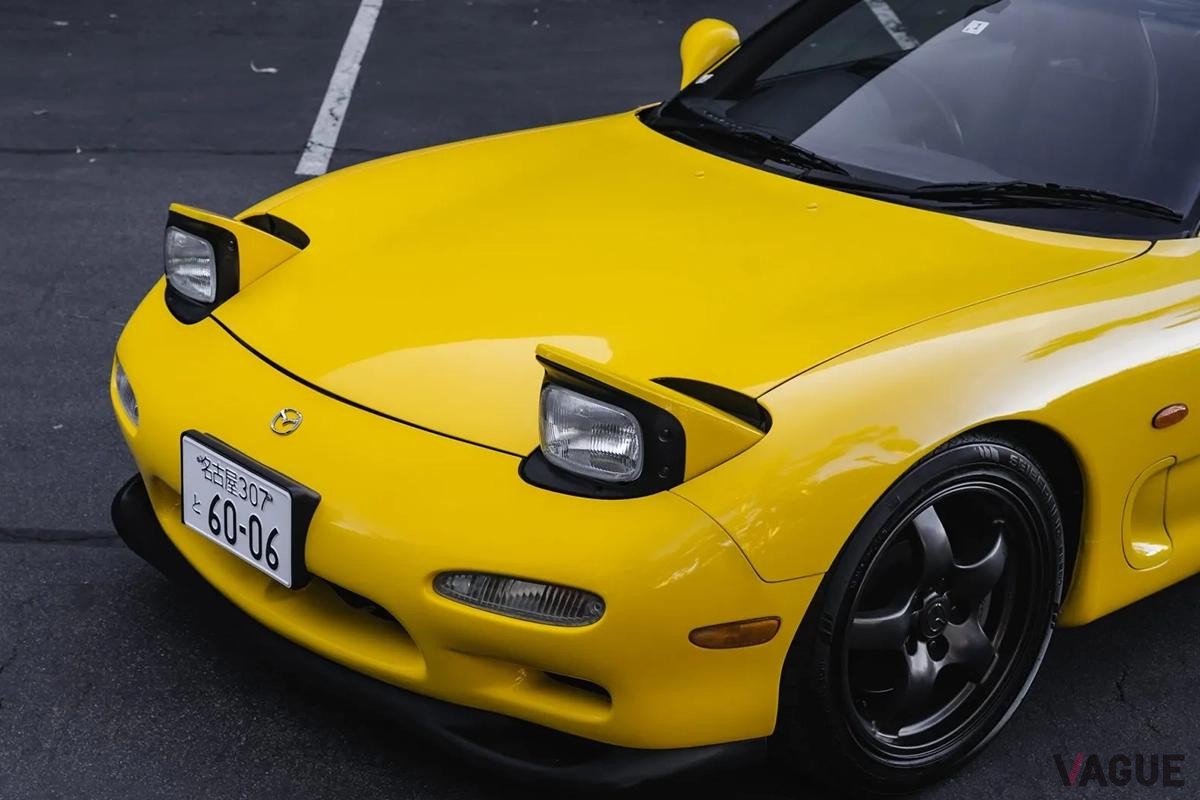 米国オークションに登場した1997年式マツダ「RX-7 タイプRS-R」
