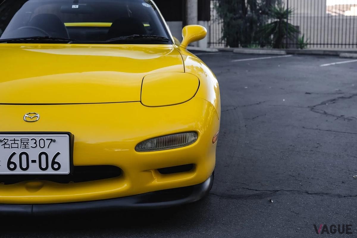 米国オークションに登場した1997年式マツダ「RX-7 タイプRS-R」
