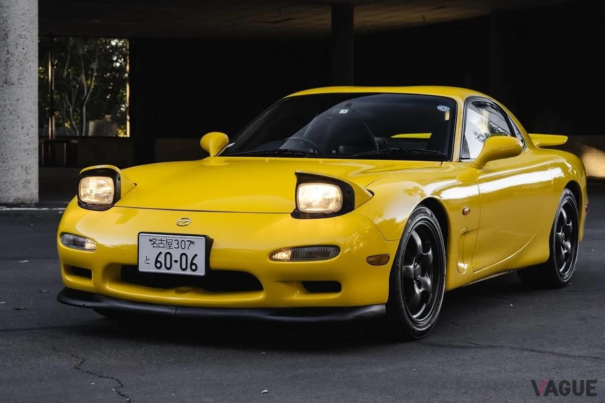 米国オークションに登場した1997年式マツダ「RX-7 タイプRS-R」