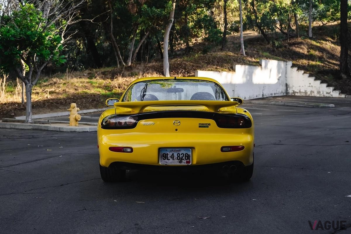 米国オークションに登場した1997年式マツダ「RX-7 タイプRS-R」