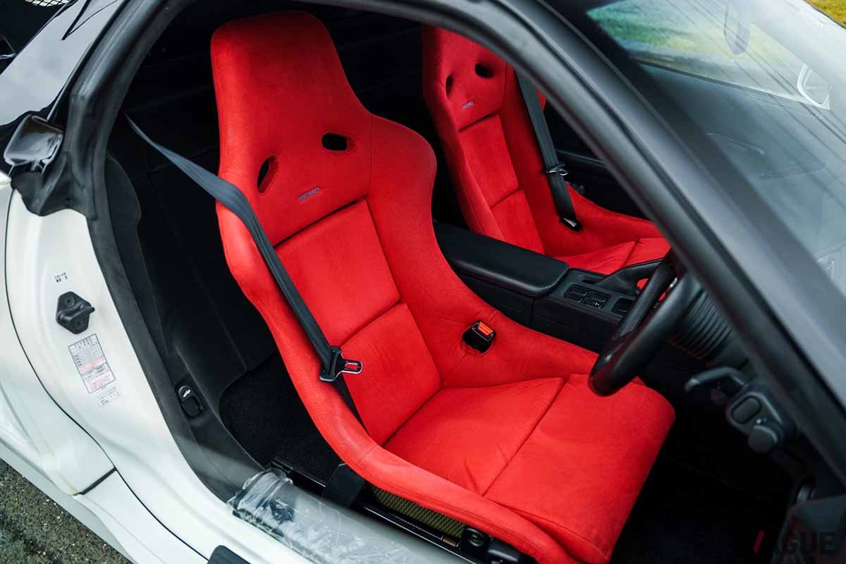 米国オークションに登場した1996年式ホンダ「NSX-R」のインテリア(C)2024 Courtesy of RM Sotheby's