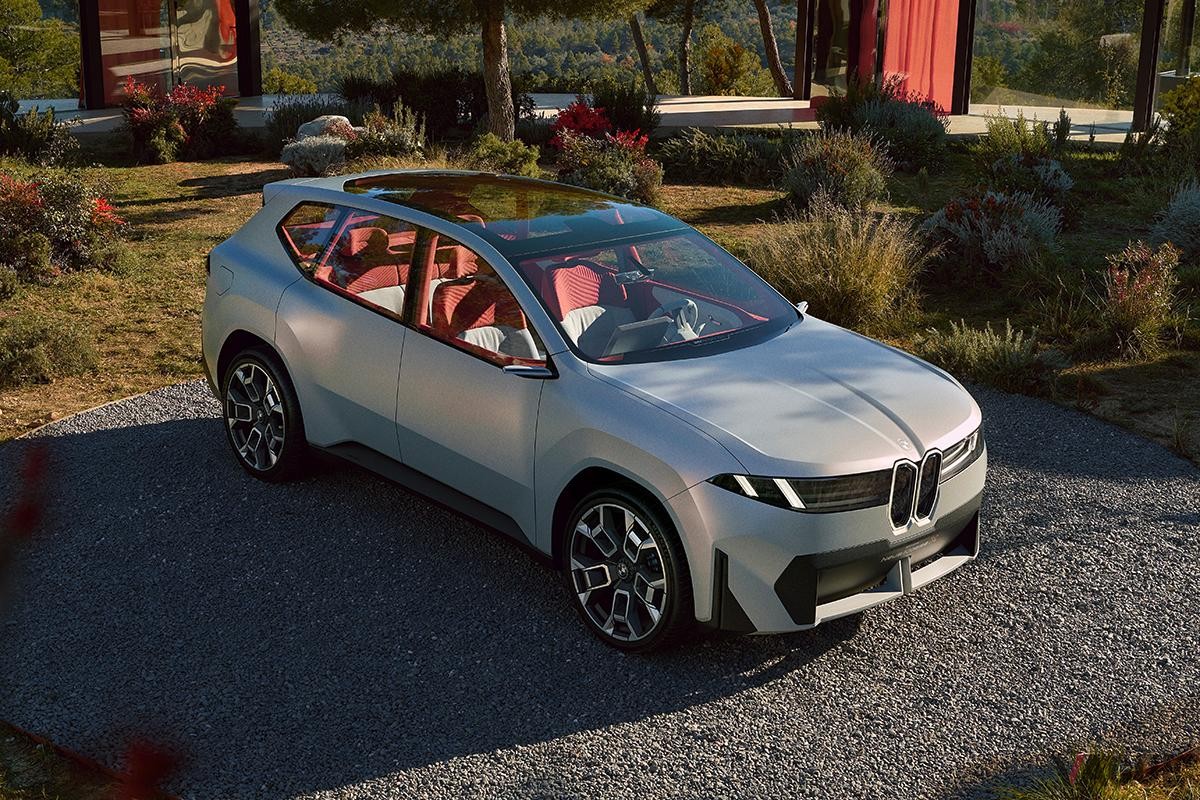 欧州で初公開されたBMW「ヴィジョン ノイエ・クラッセX」