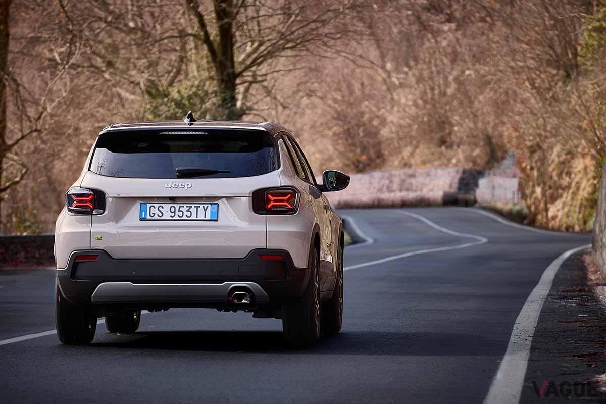 欧州市場で受注が10万台を突破したジープ新型「アベンジャー」。日本でもまもなく登場する予定だ