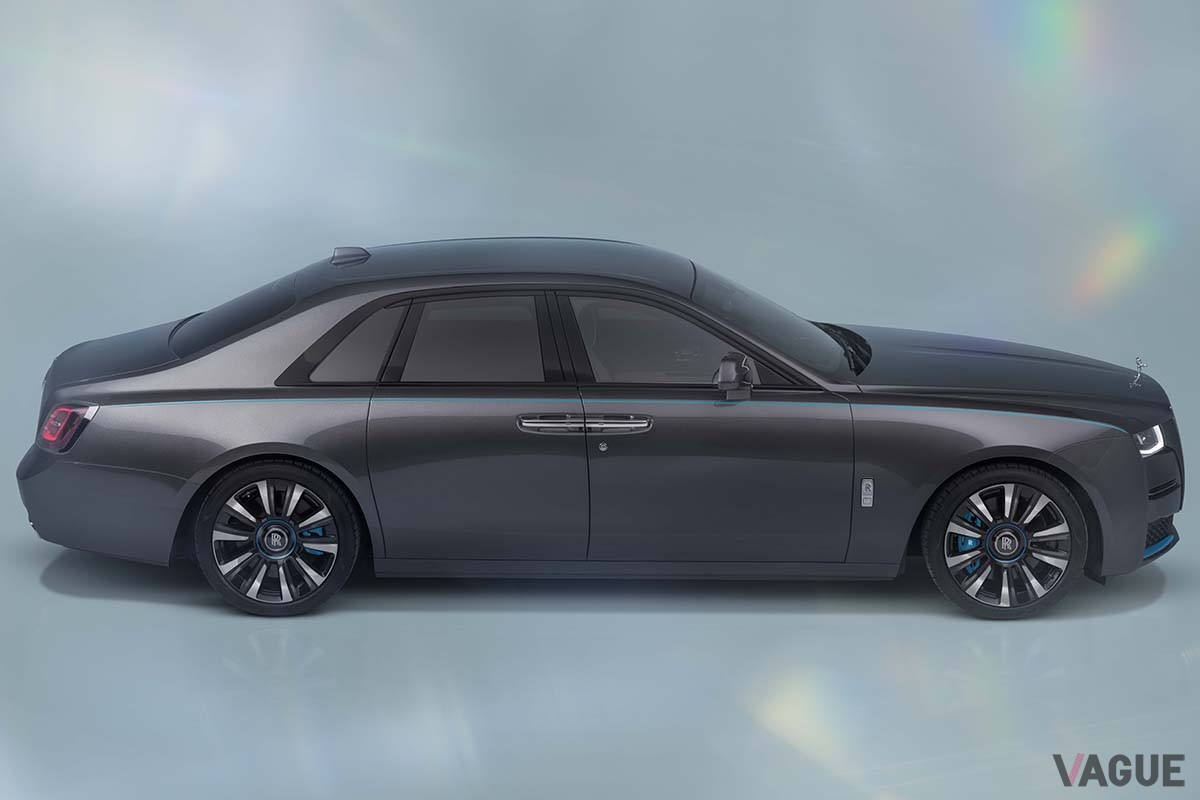 ロールス・ロイスの限定車「ゴースト プリズム」（ガンメタルグレー・ターコイズ）