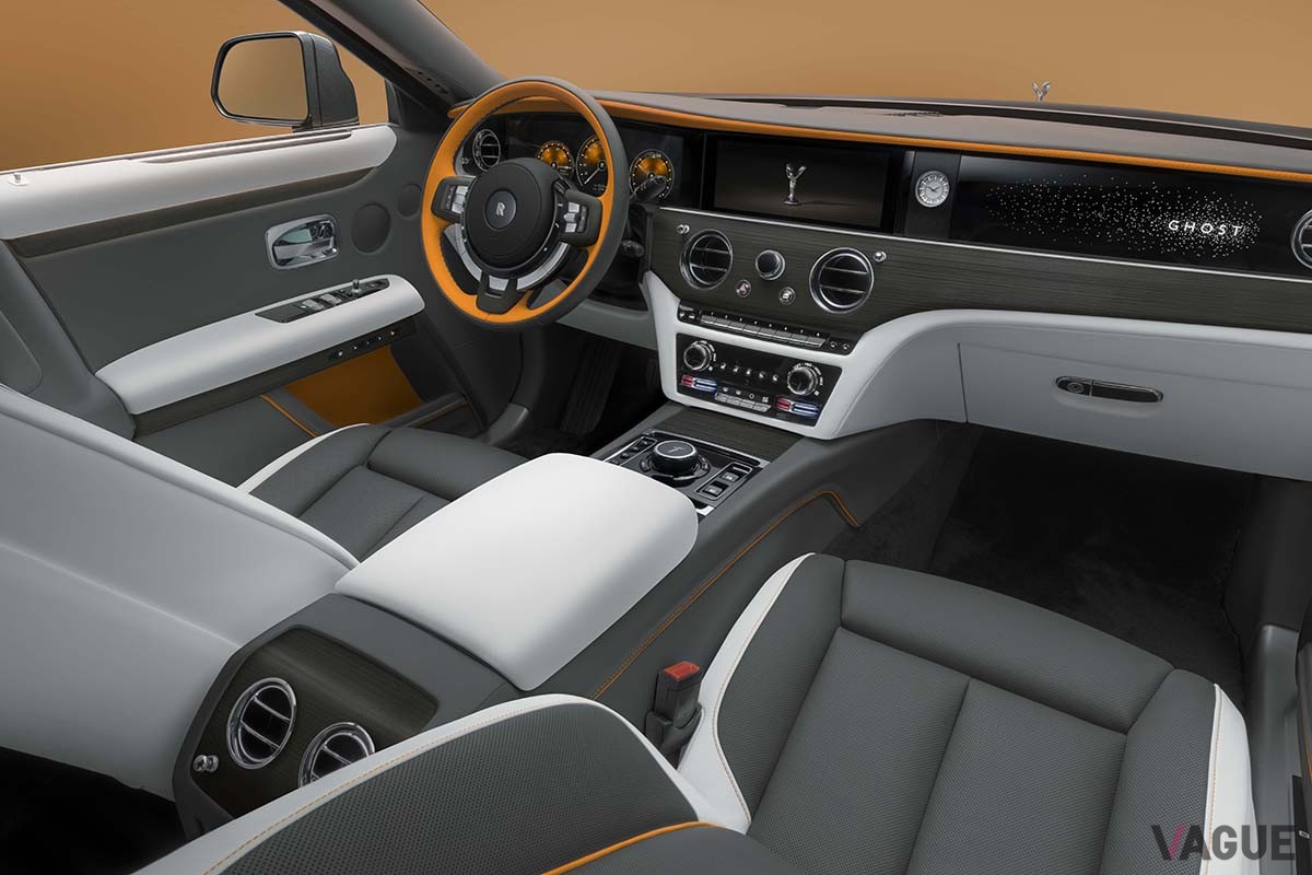 ロールス・ロイスの限定車「ゴースト プリズム」（ガンメタルグレー・マンダリン）のインテリア