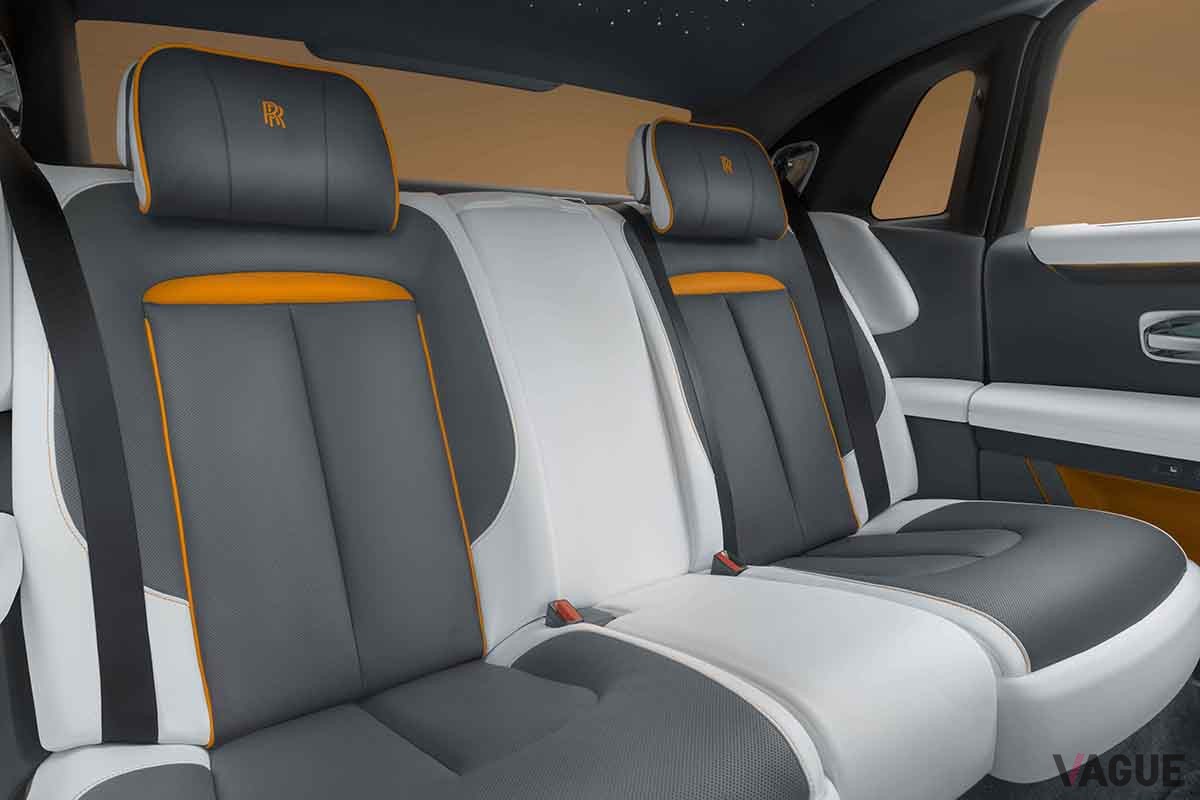 ロールス・ロイスの限定車「ゴースト プリズム」（ガンメタルグレー・マンダリン）のインテリア