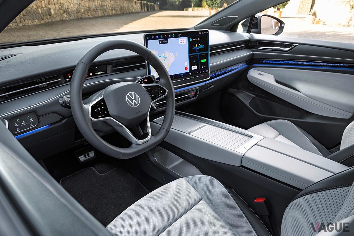 欧州市場で先行販売が開始されたVW新型「ID.7ツアラー」のインテリア
