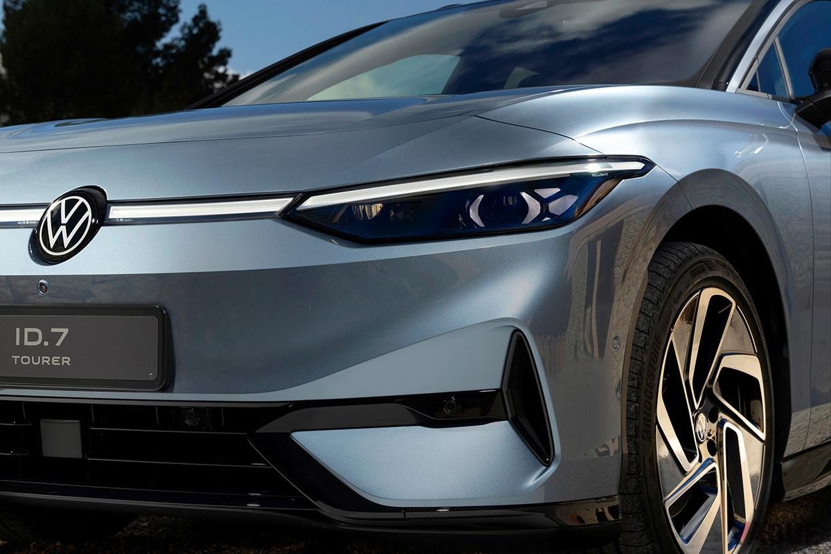 欧州市場で先行販売が開始されたVW新型「ID.7ツアラー」