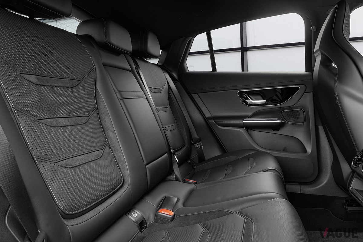 日本上陸した新型メルセデスAMG「GLC63S Eパフォーマンス クーペ」のインテリア